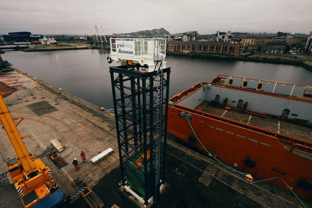 gravitricity-tower-install-leith (1)